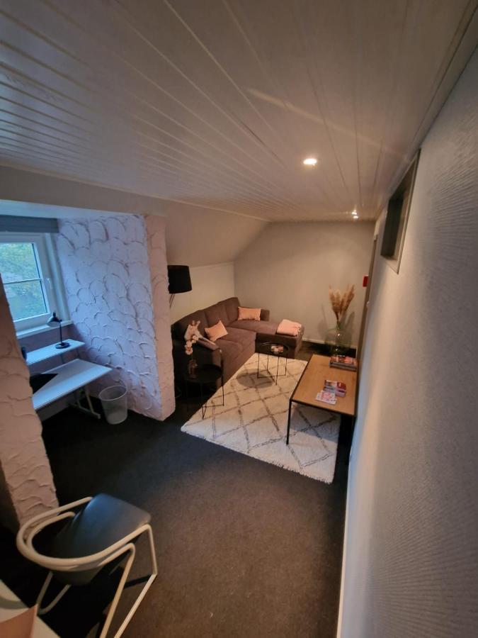 Pivone Assebroek Lägenhet Brygge Exteriör bild